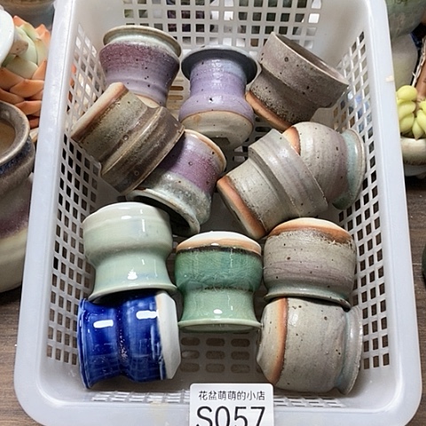 紫砂花盆057微瑕品口径3到4左右