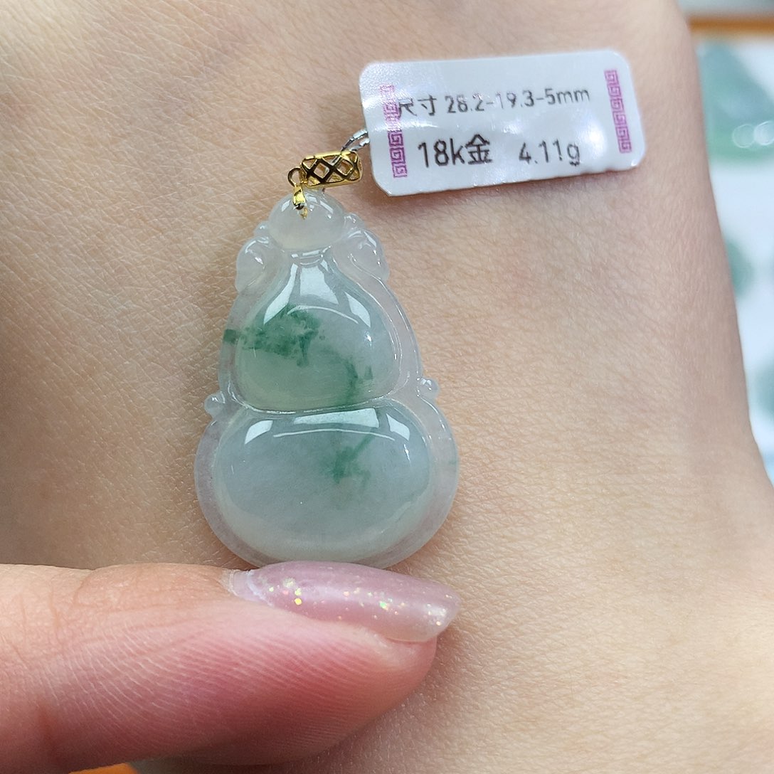 翡翠颈饰18K金镶嵌葫芦