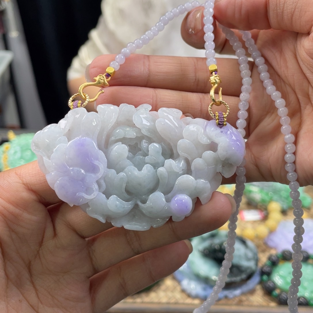 翡翠颈饰未镶嵌代编织