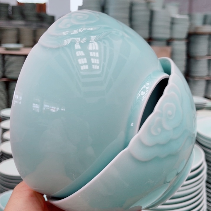 青瓷哈哈哈哈哈哈哈哈哈哈哈哈哈