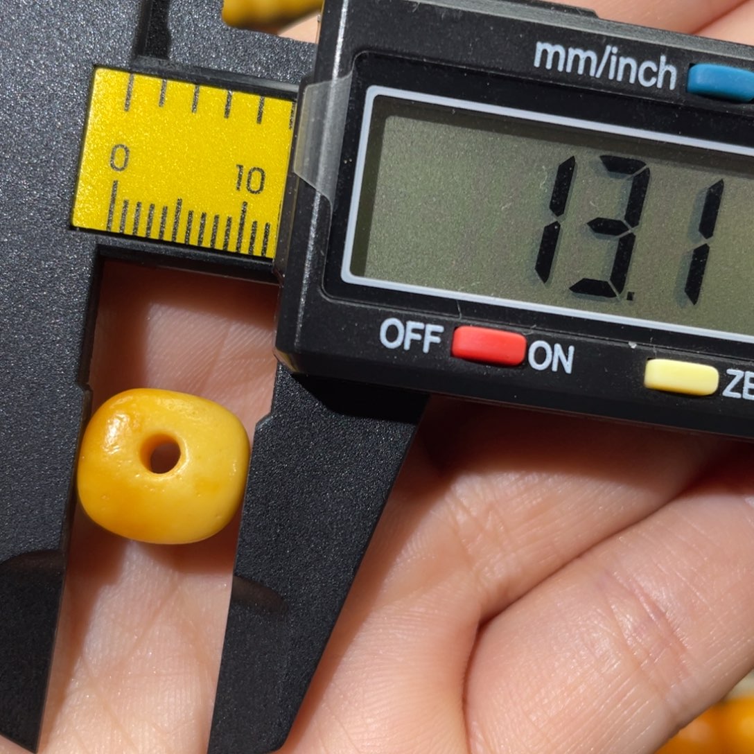 蜜蜡未镶嵌裸石饼子