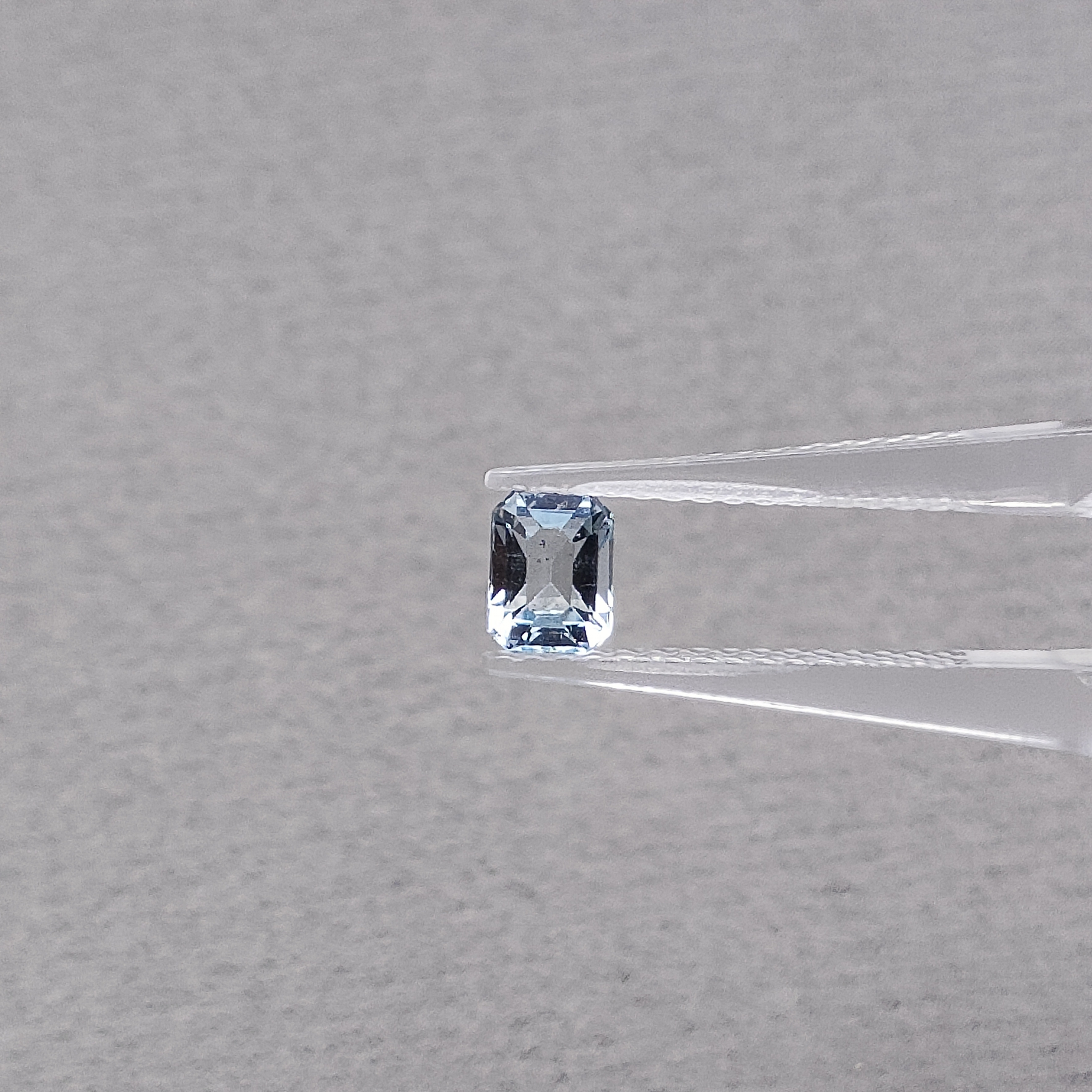 海蓝宝-0.71ct（01098610）0827