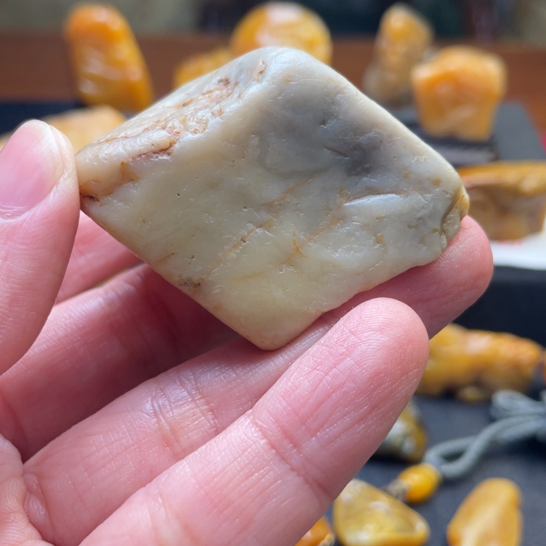 寿山石印石成****词白田原石