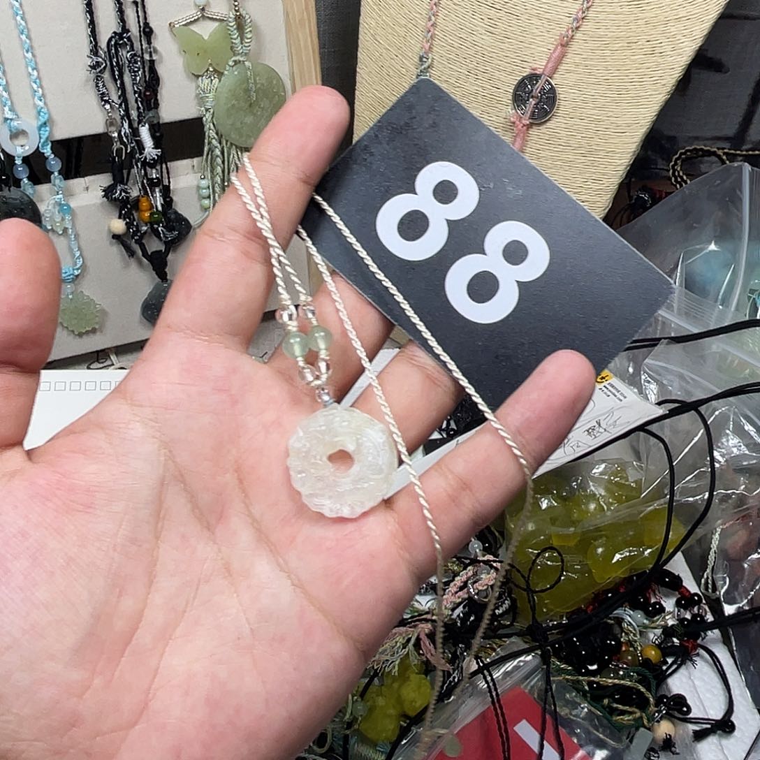 蛇纹石玉合金颈饰