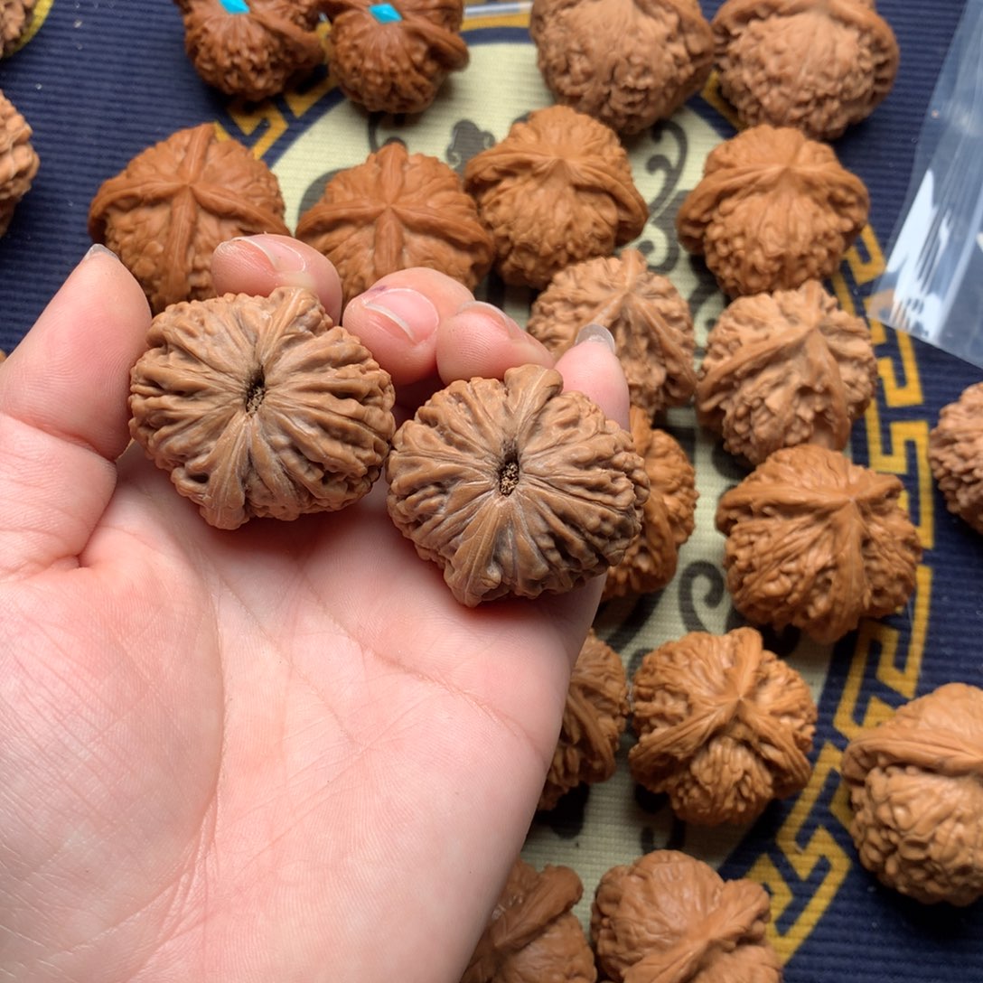 文玩核桃吊坠风**顺圆梦35
