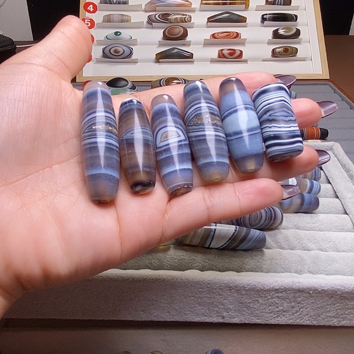 鱼***玛瑙/玉髓未镶嵌颈饰