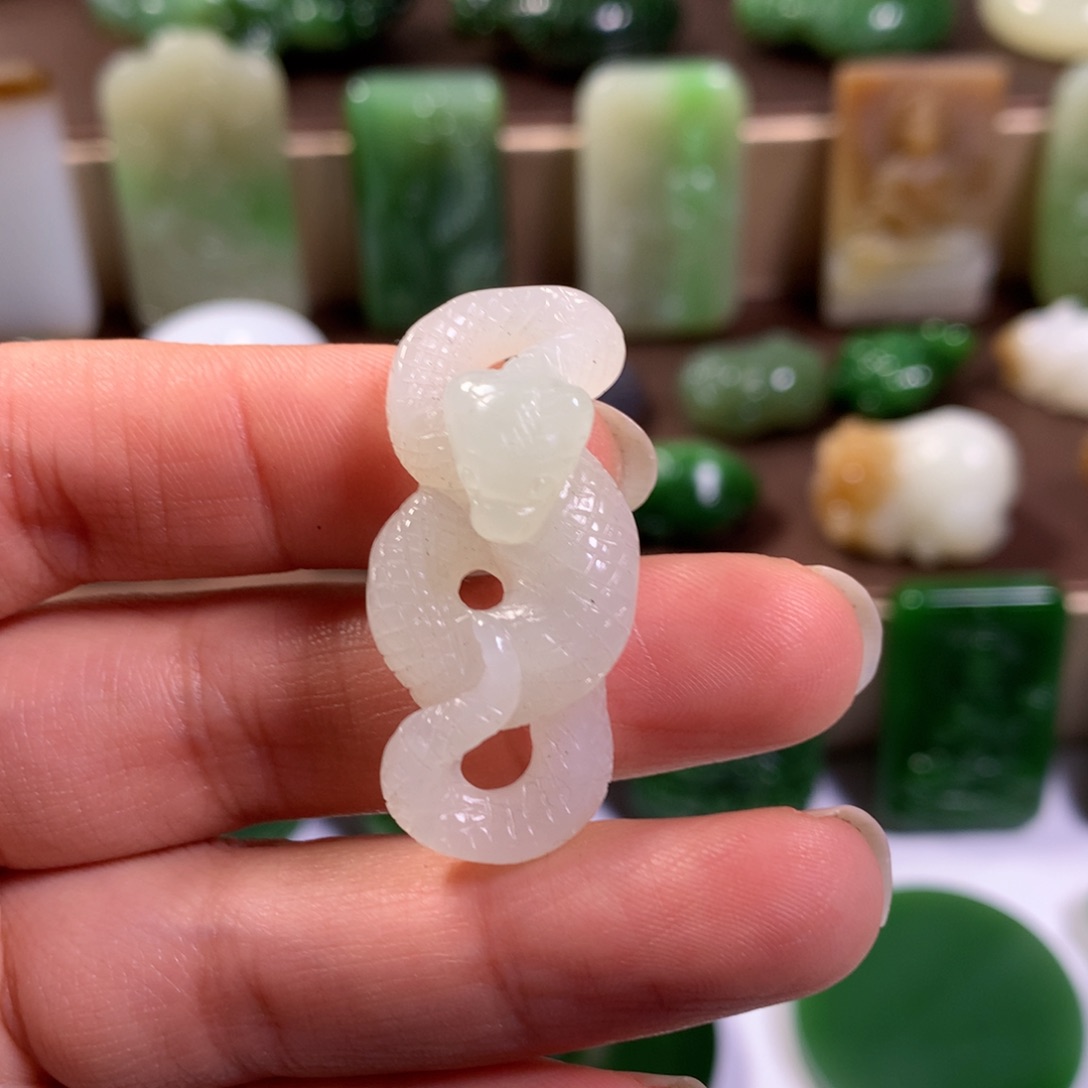 和田玉挂件未镶嵌