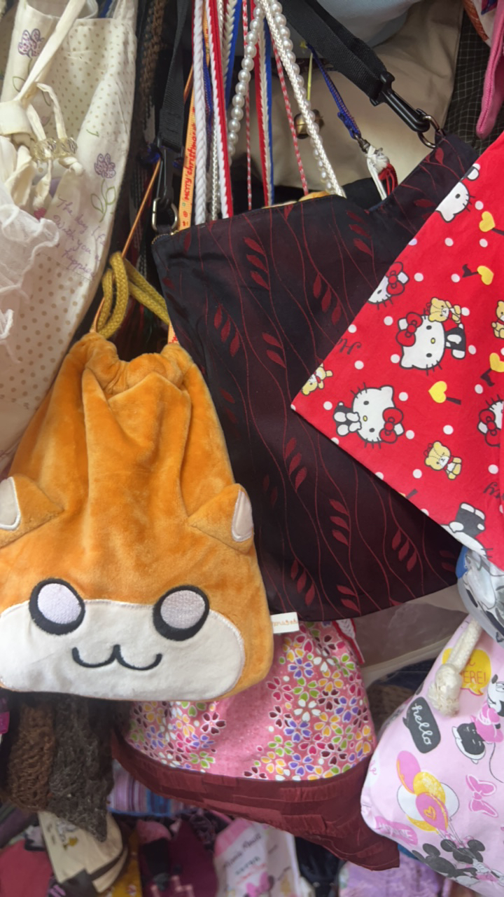 小兜兜古着Vintage可爱卡通抽绳包