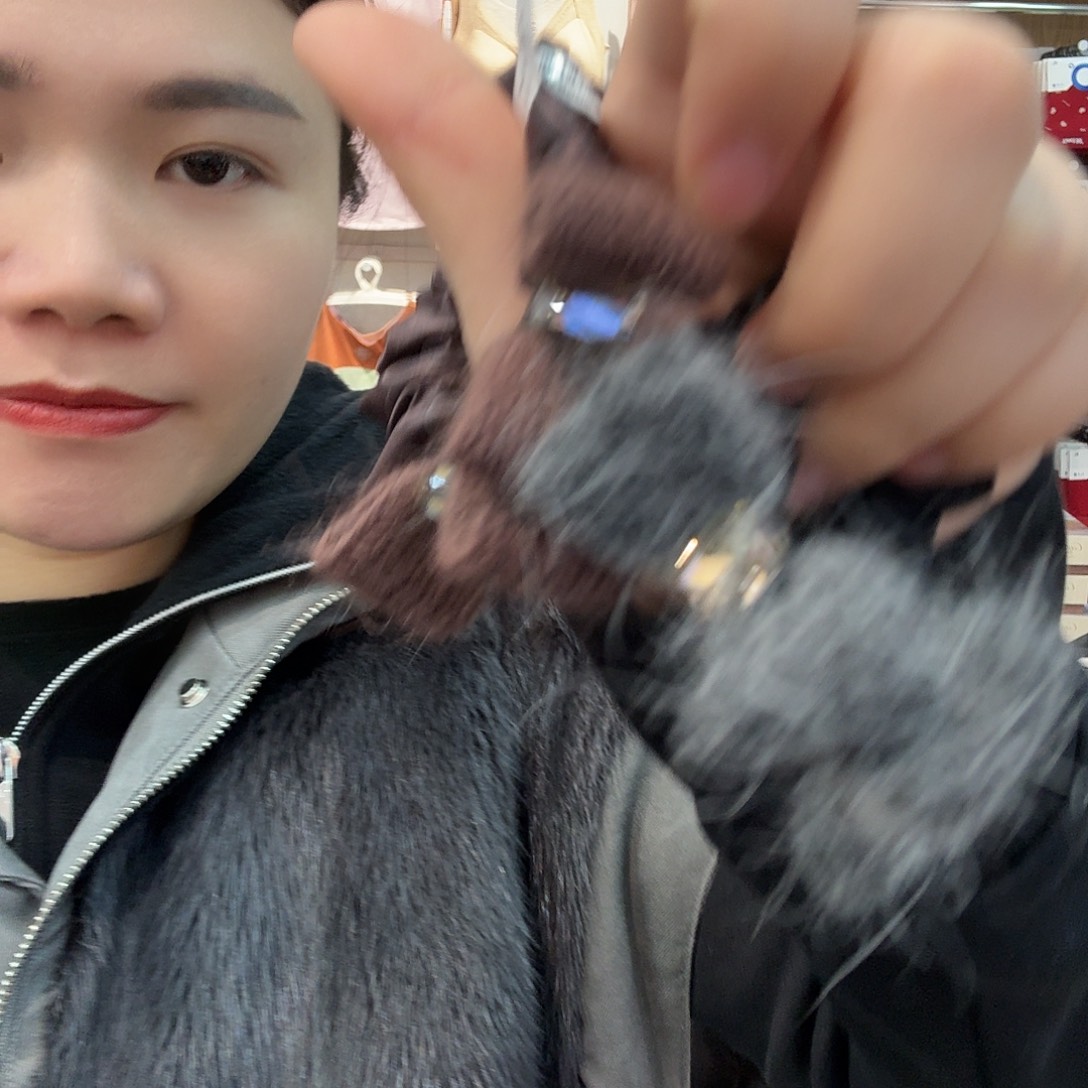 三醋酯纤维七月的两个