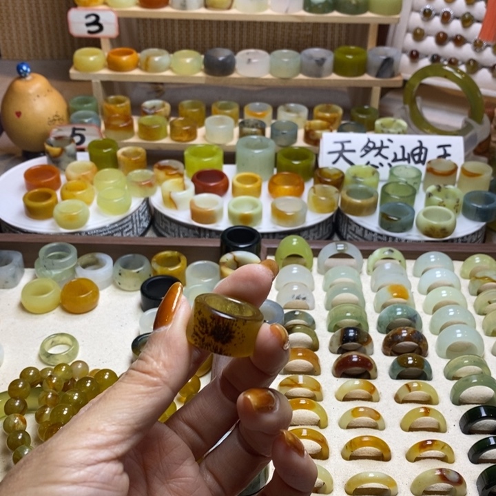 玉***秋岫玉未镶嵌戒指岫玉精品指环
