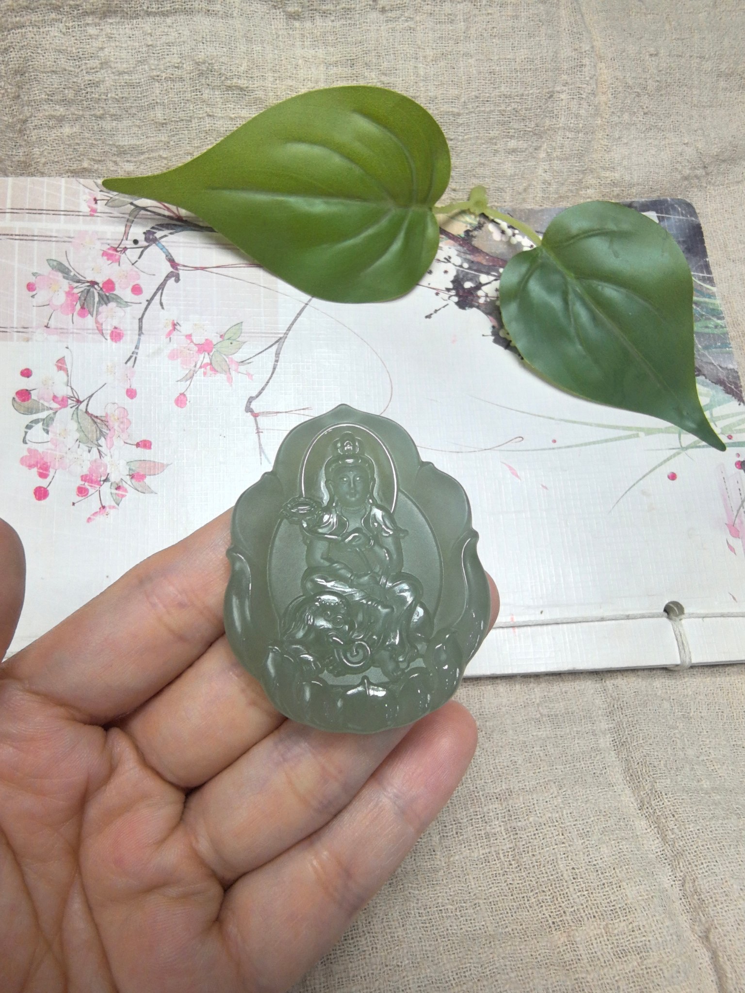 天然和田玉本命佛普贤玉牌玉佩12生肖双面精雕吊坠挂坠