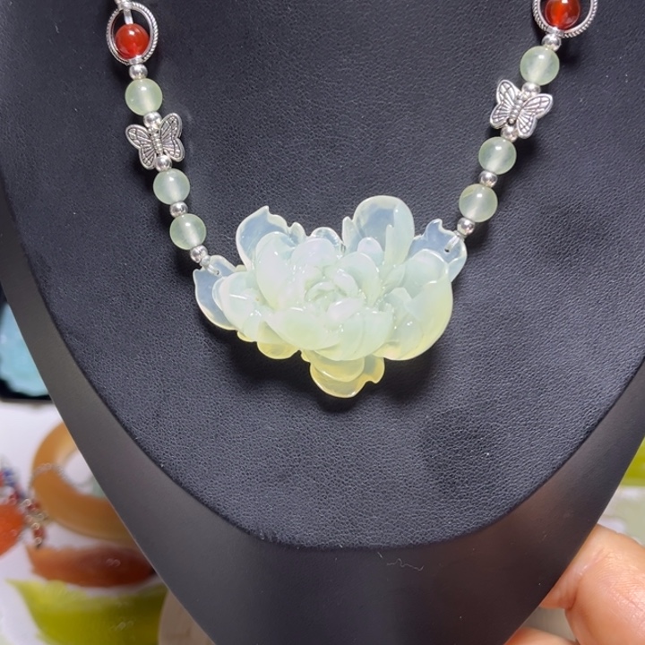 蛇纹石玉未镶嵌吊坠(赠链)