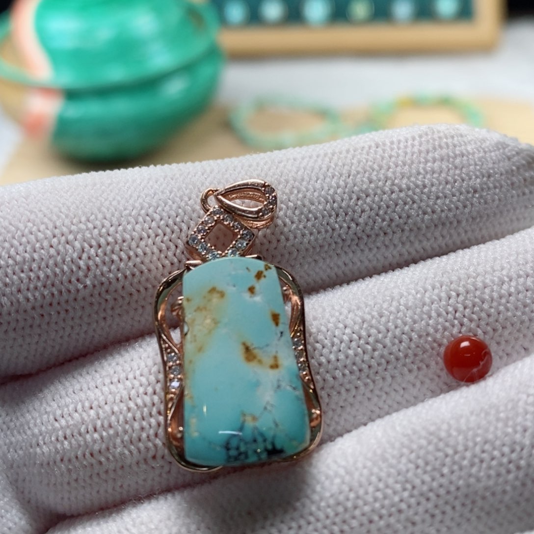 南红玛瑙颈饰未镶嵌