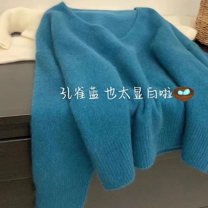 浣熊绒蓝色v领毛衣针织衫女秋冬外穿宽松慵懒风软糯短款套头上衣