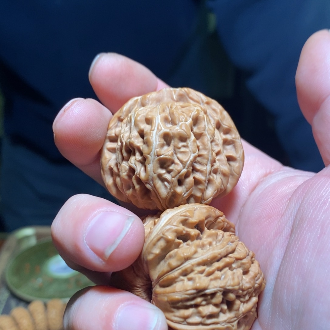 文玩核桃四座楼麻核桃