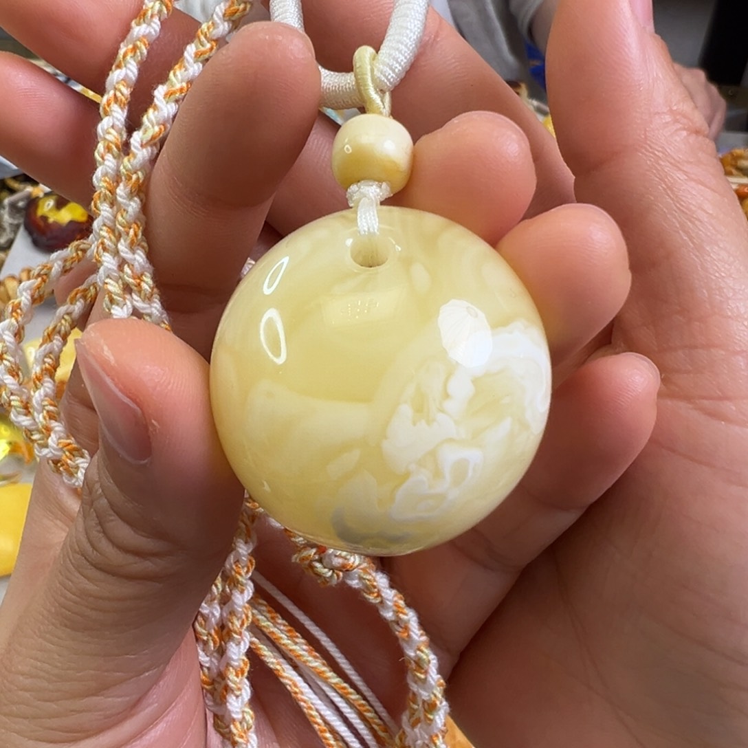 蜜蜡裸石未镶嵌蜜蜡