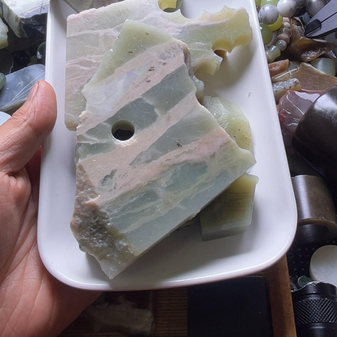 和田玉（糖玉）未镶嵌挂件