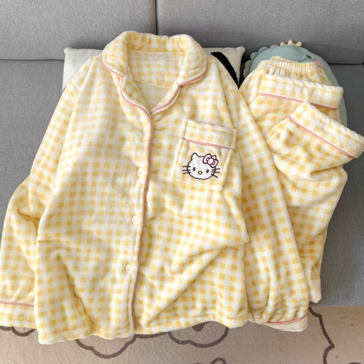 【黄格KT】法兰绒秋冬大码睡衣女秋冬加绒加厚保暖可爱刺绣家居服