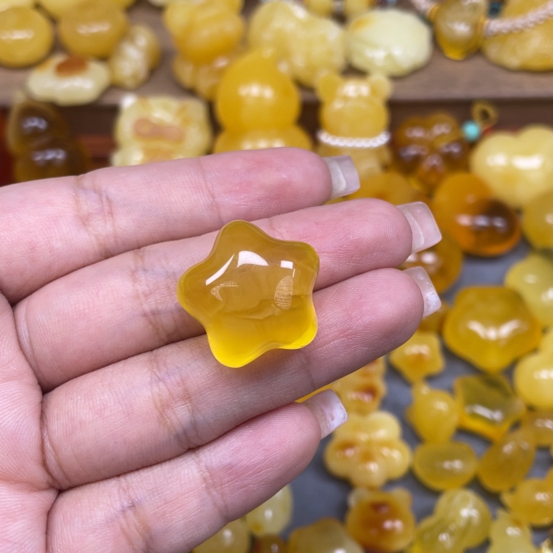 元***力琥珀未镶嵌珠宝奇石