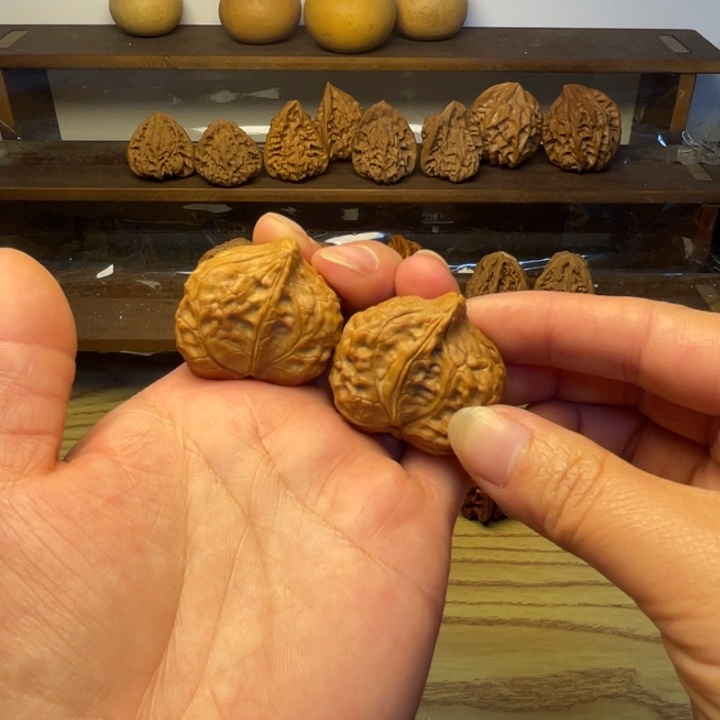 核桃龟甲纹全品半壁26.35.34