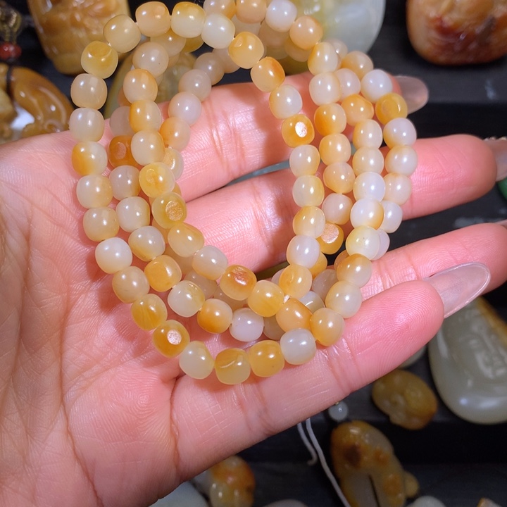 和田玉颈饰未镶嵌