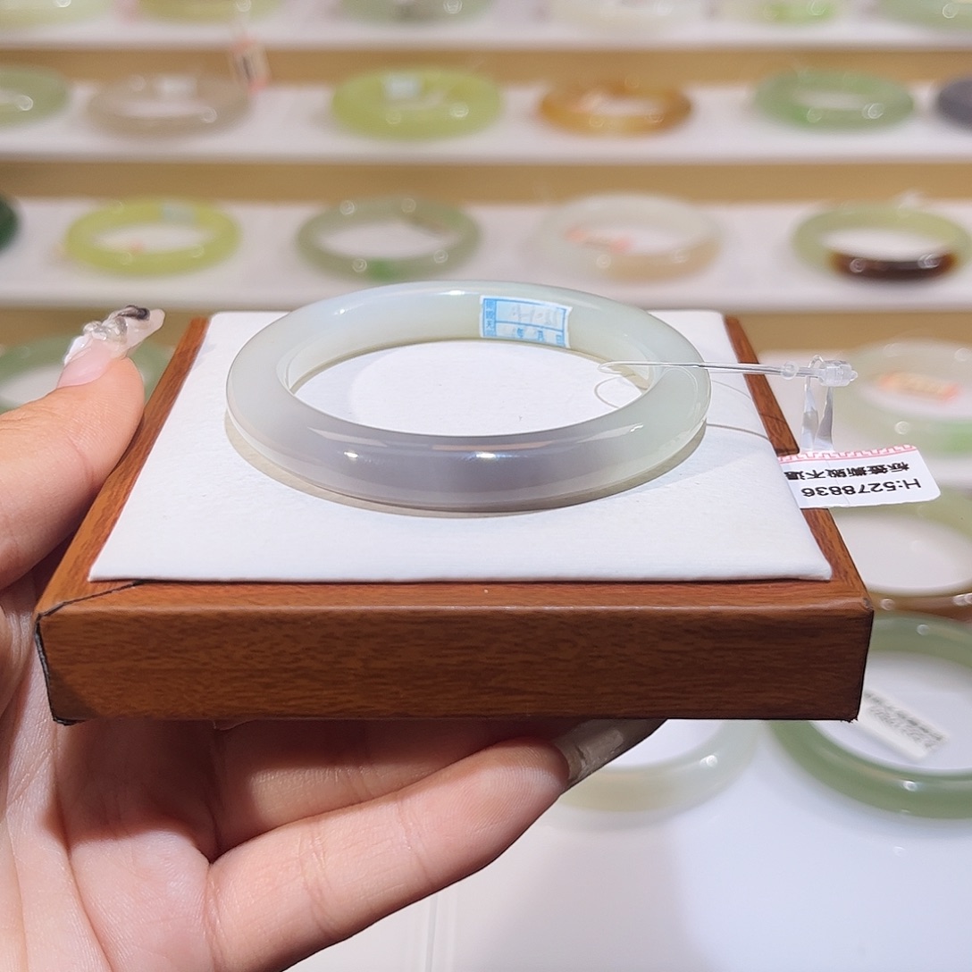 和田玉未镶嵌手镯紫白翠