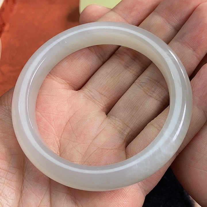 和田玉颈饰未镶嵌58烟紫手镯