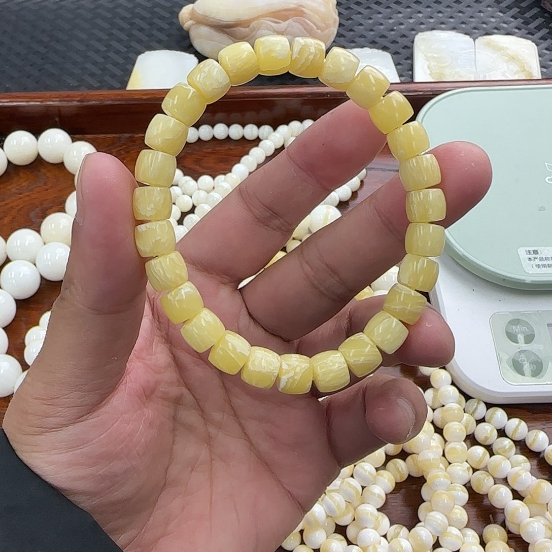 白玉菩提手串8直切牛