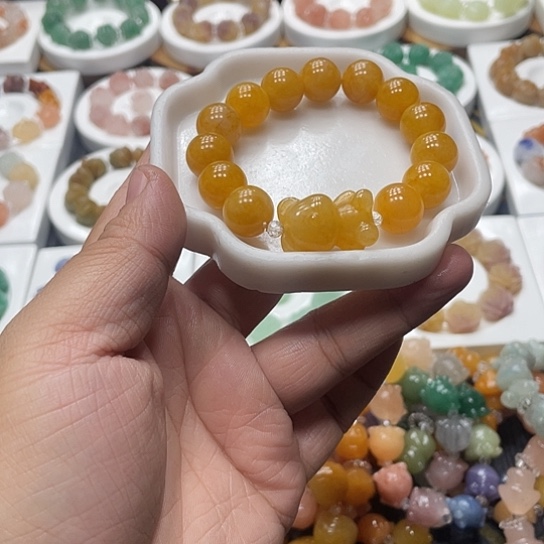 石英质玉（非洲翠）合金手串