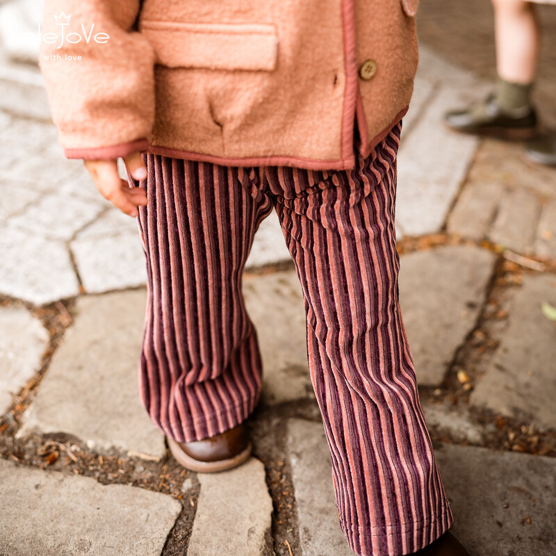 lelejove北欧风25秋冬女宝细腻条纹灯芯绒弹力喇叭裤5AW52366