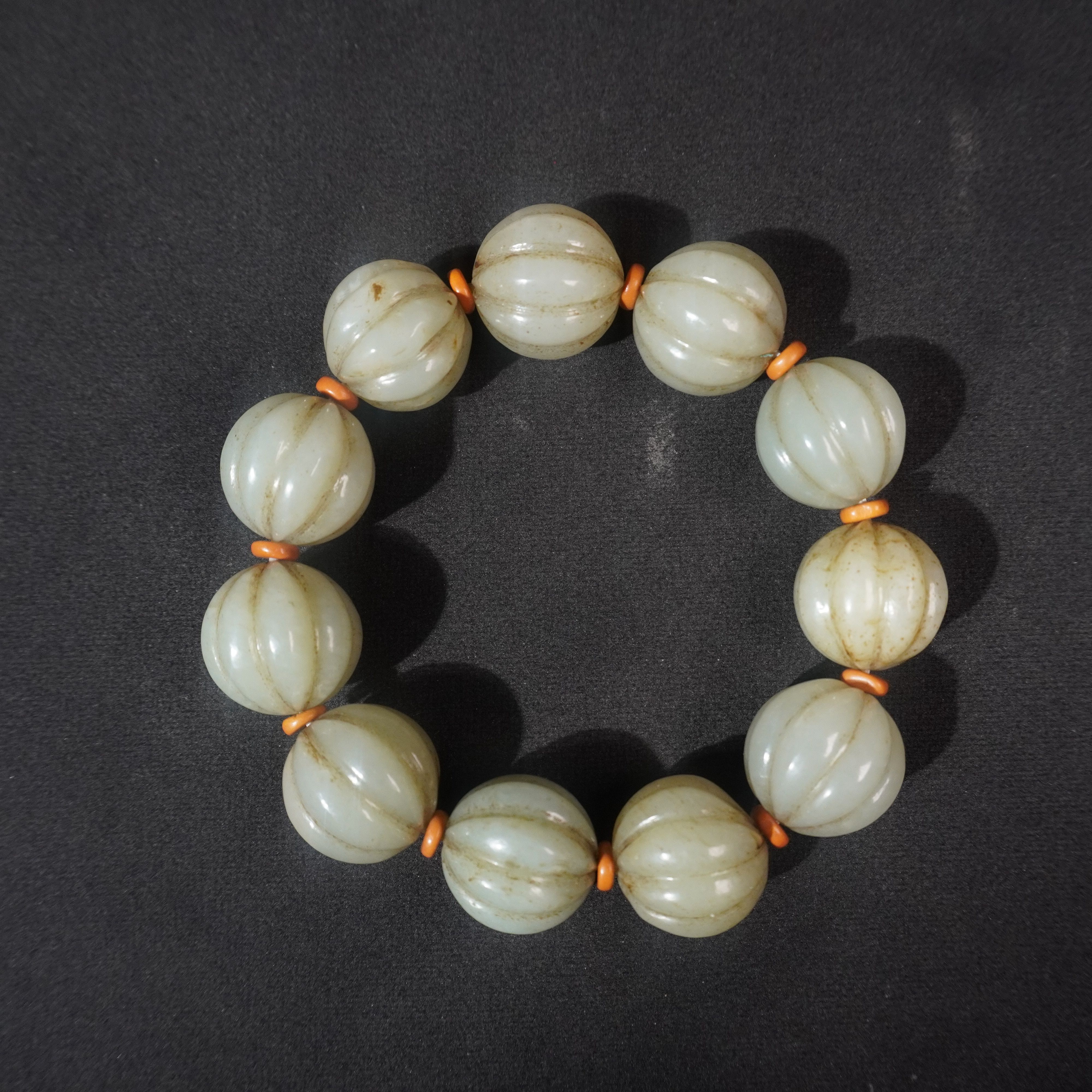 6NK2  清 和田玉 瓜棱手串