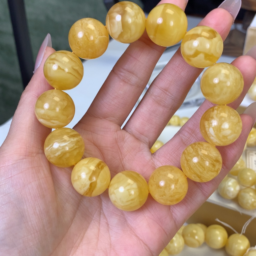 蜜蜡未镶嵌手串俄料蜜糖鸡油黄大妖花17.8mm41g