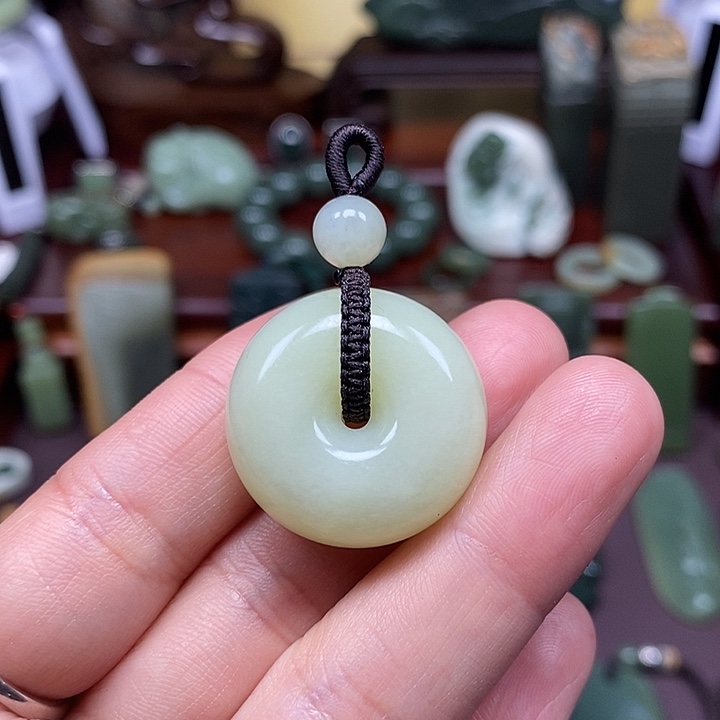 岫岩老玉（透闪石质玉）析木未镶嵌