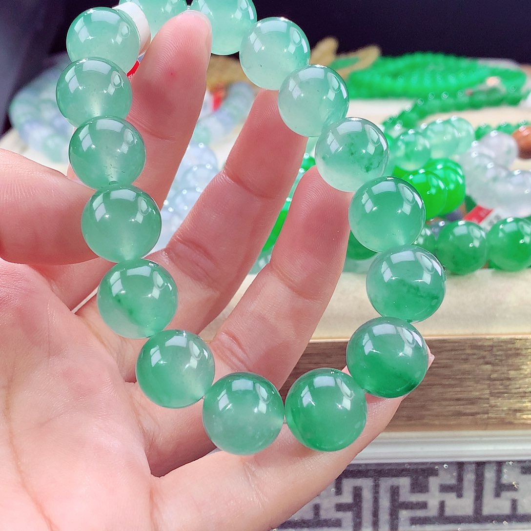 翡翠未镶嵌手链翡翠