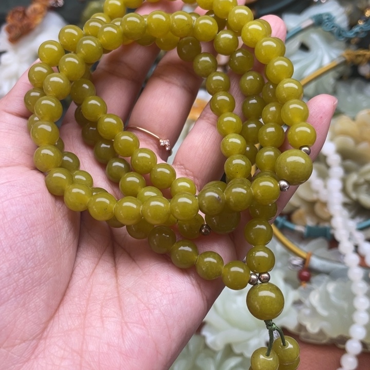 蛇纹石玉吊坠合金