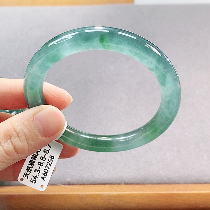 【闪购商品】翡翠手镯（圆镯）未镶嵌