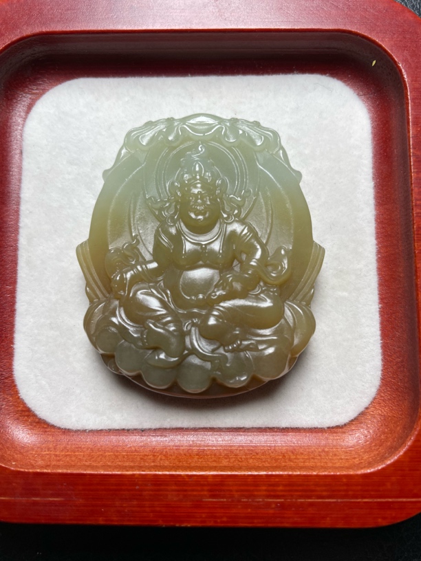 新疆和田玉黄财神挂件