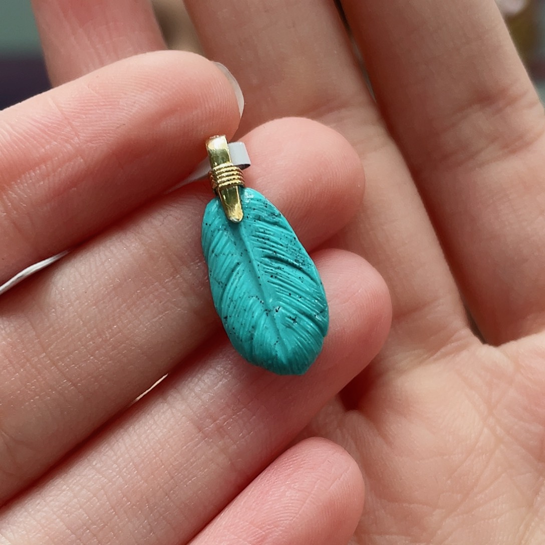 绿松石颈饰未镶嵌