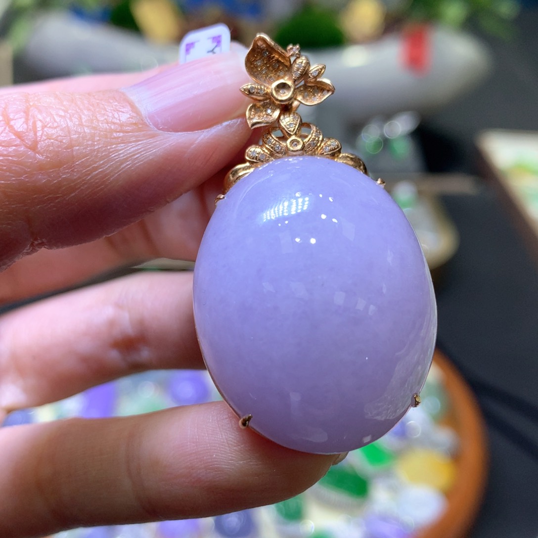 【闪购商品】翡翠颈饰18K金镶嵌翡翠吊坠项链
