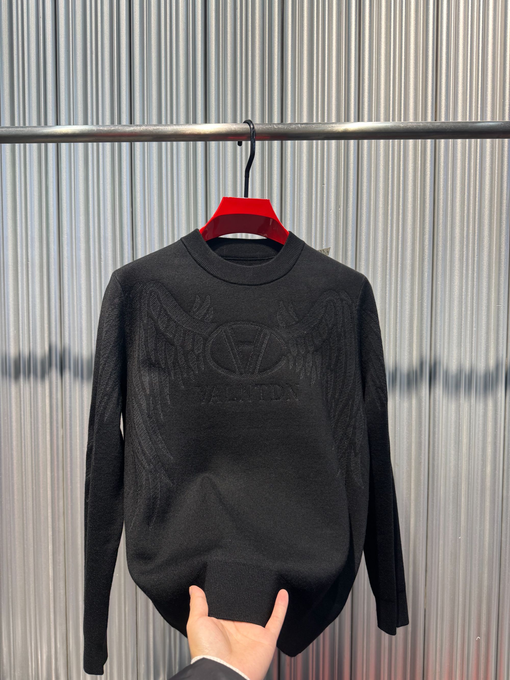 25710男士秋冬带钻长袖毛衣