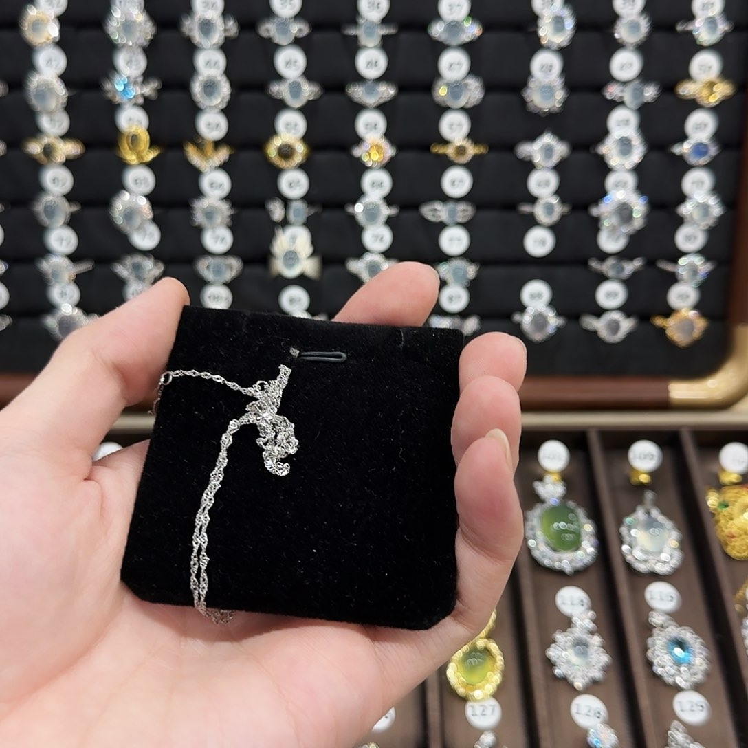 石英质玉颈饰银S925镶嵌B****d