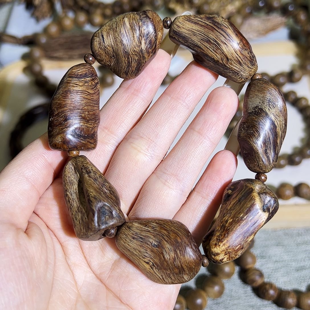 沉香手串天然惠安红油留疤老料 沉水级 37.5g 花香甜雅