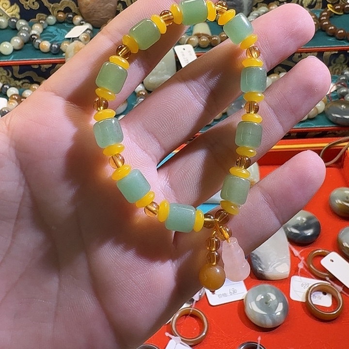 和田玉（糖玉）未镶嵌手链