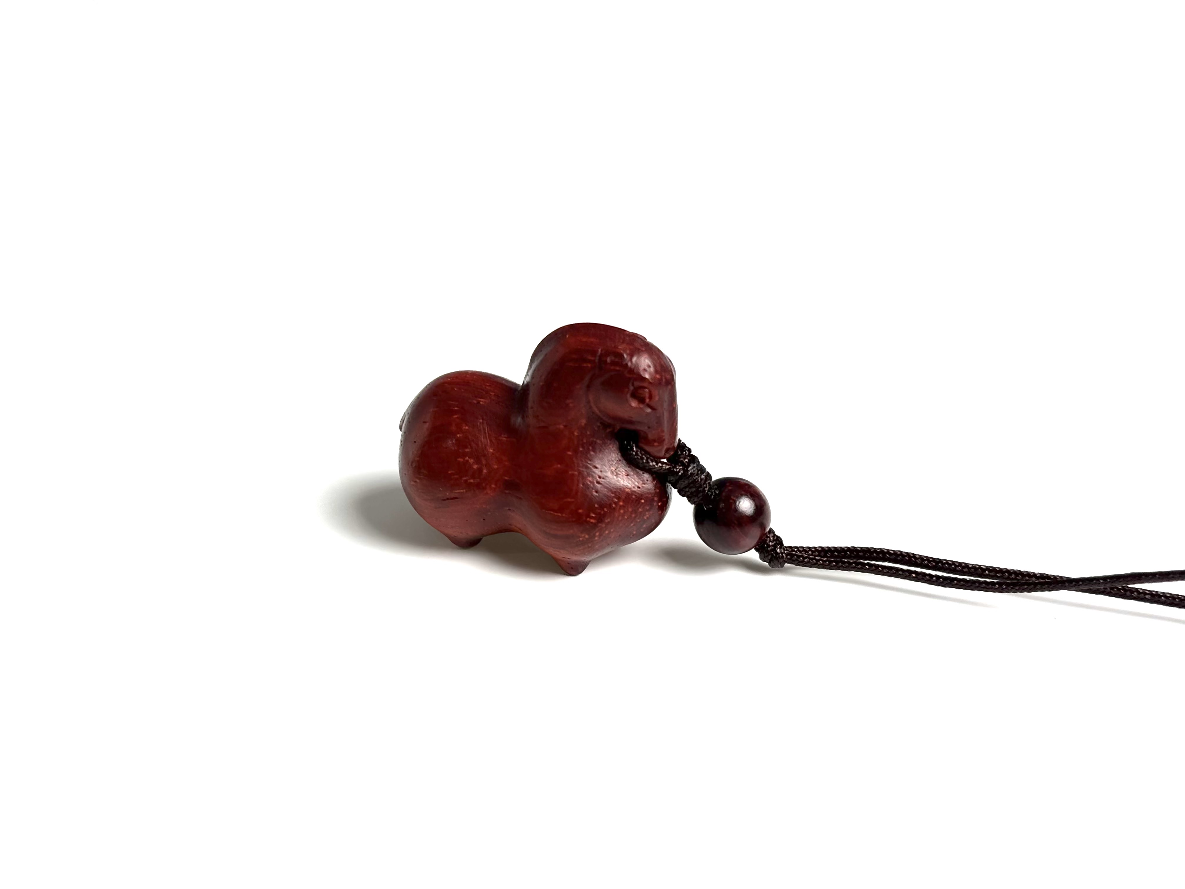 印度小叶紫檀 小唐马 小号挂饰 长25mm 宽20mm 绳长7.5cm（含坠）