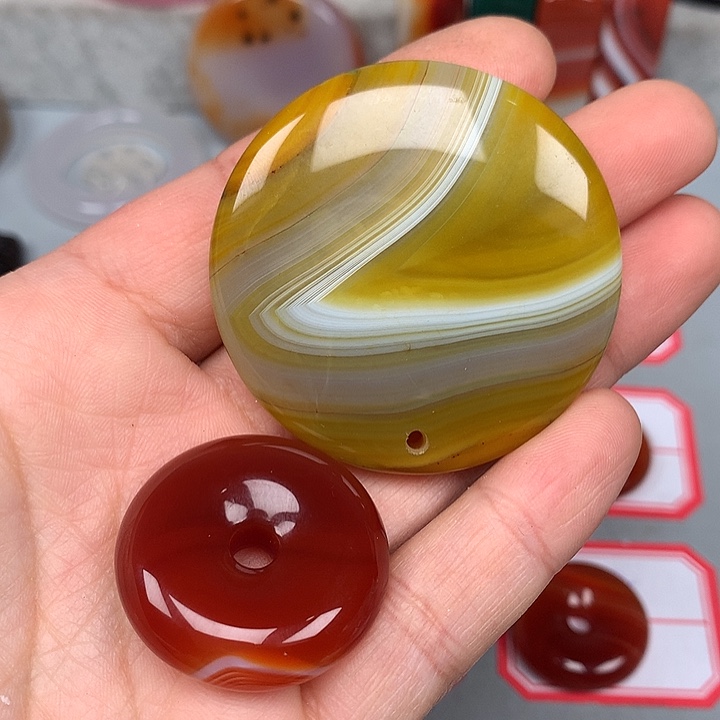 吃***福玛瑙/玉髓未镶嵌颈饰