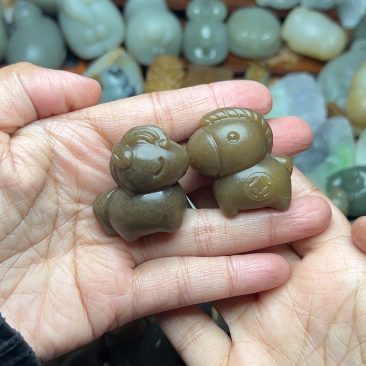 颈饰未镶嵌和田玉用****5