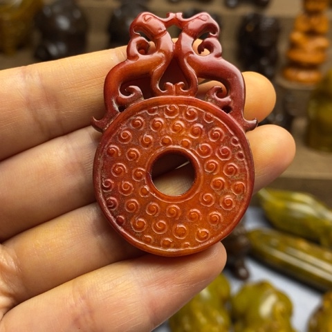 和田玉（糖玉）未镶嵌颈饰