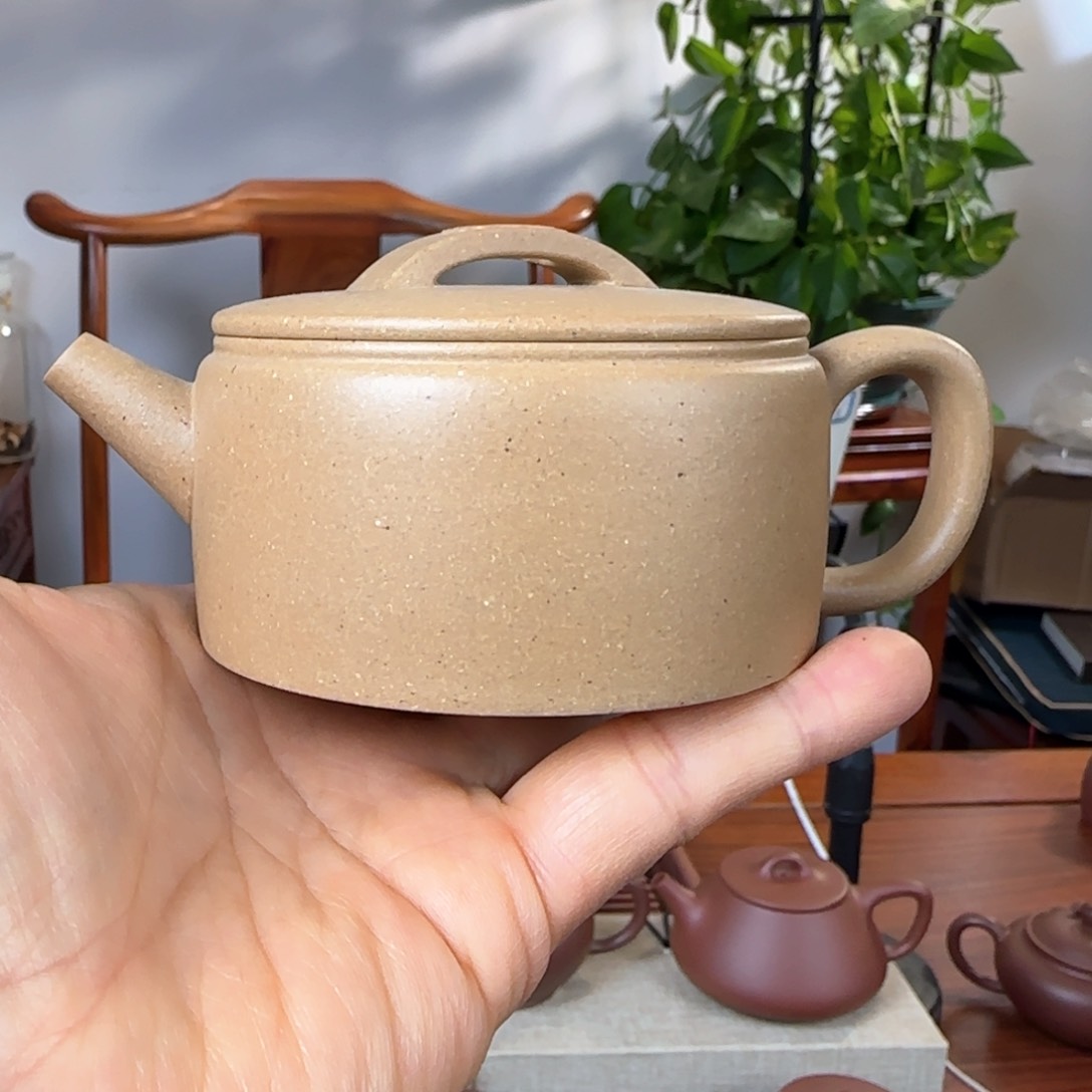 紫砂茶壶扁汉瓦梨皮