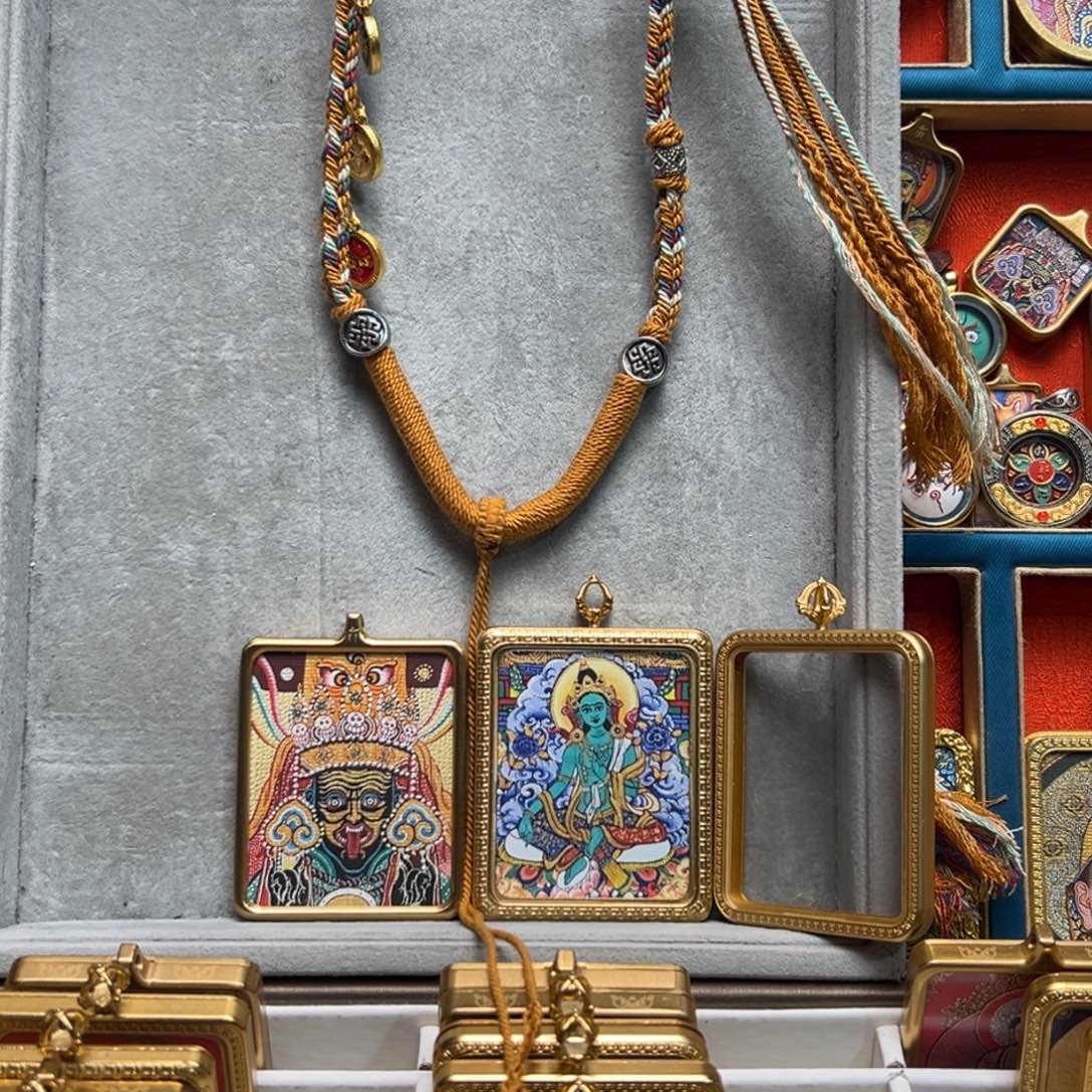 吊坠牛***丁双面铜壳扎基绿妈妈唐卡