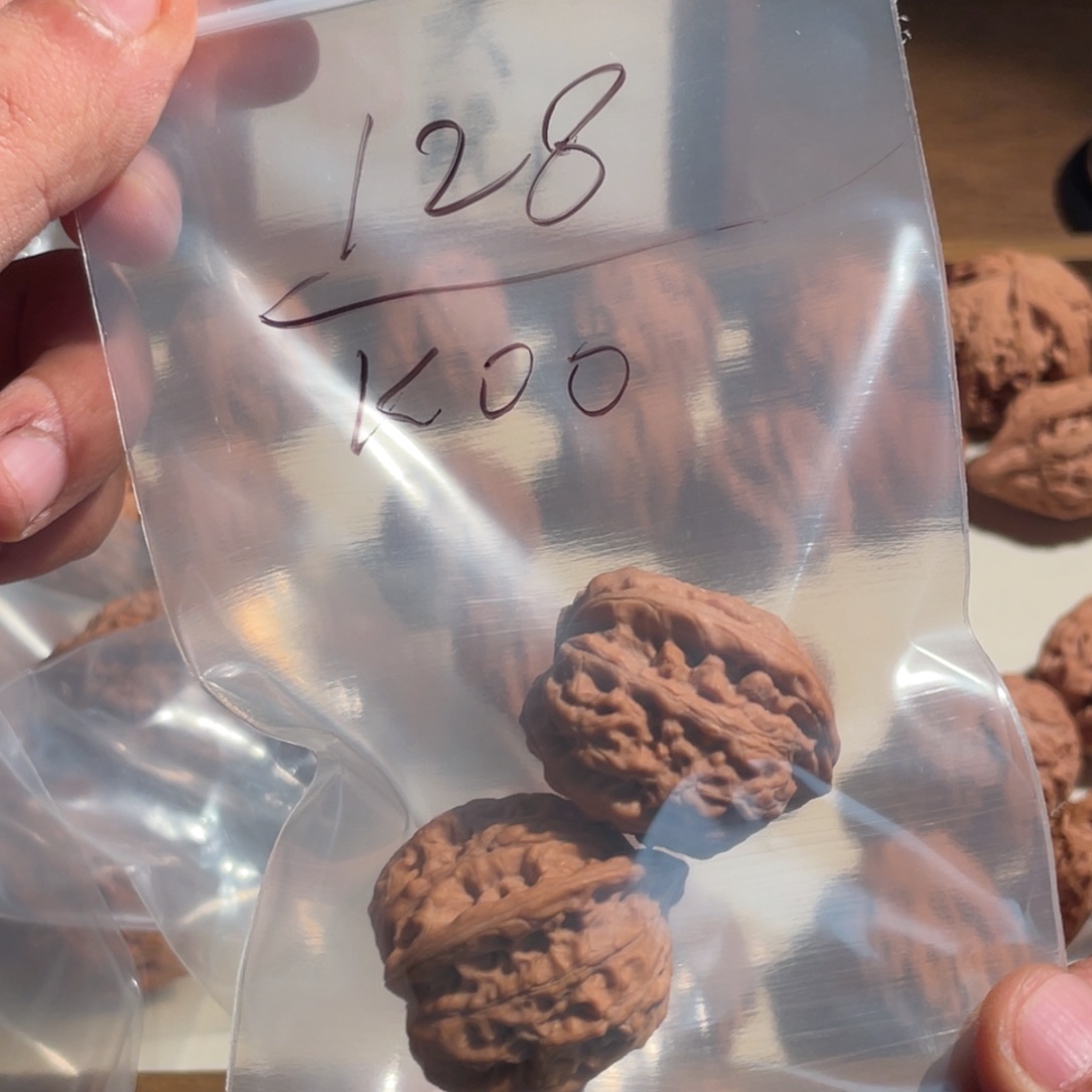 K***o龙珠文玩核桃33文玩